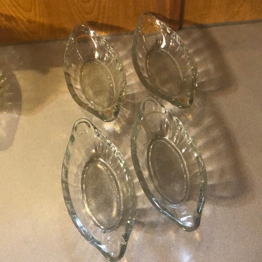 4 vintage banana split bowls dishes